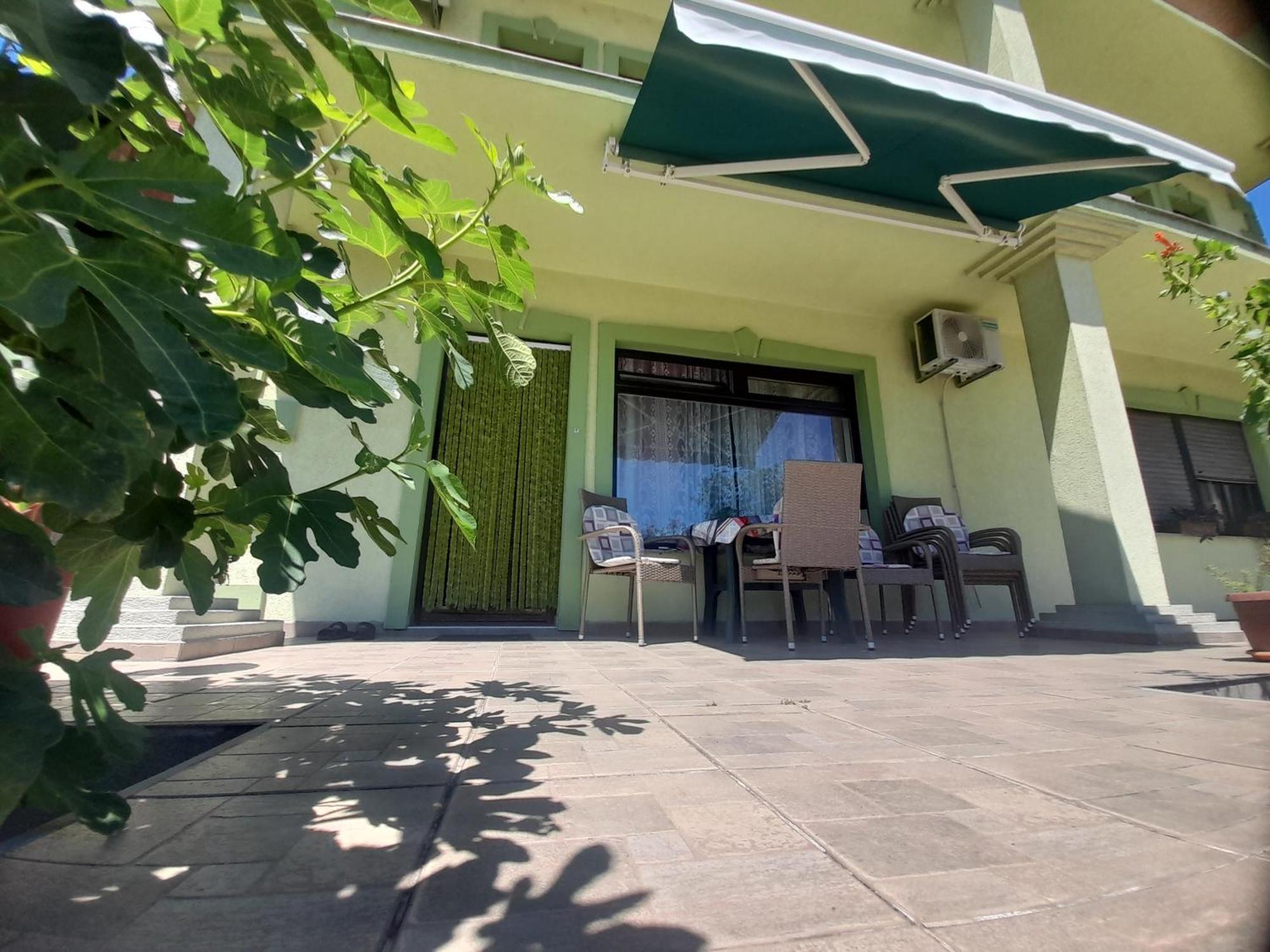 Apartment Kolonija 斯拉沃尼亚布罗德 外观 照片
